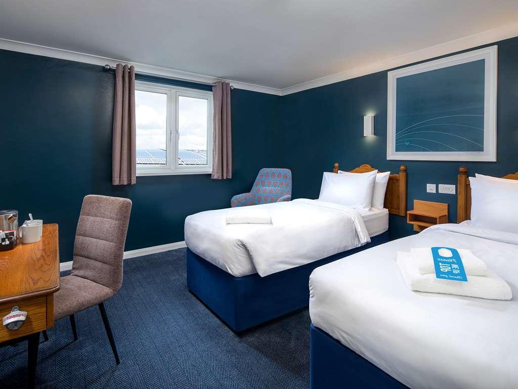 Travelodge Chester Warrington Road Habitación foto